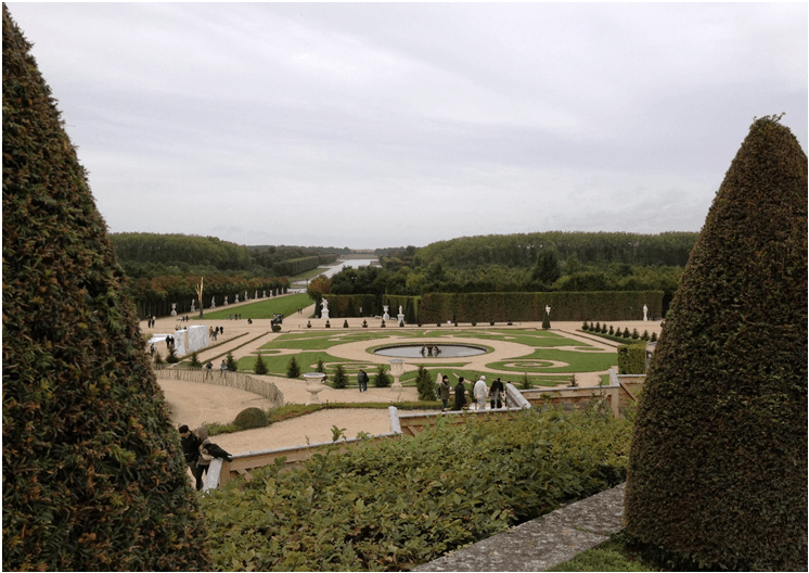Cour arrière Versailles
