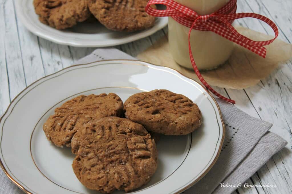 best molasses cookies ever, vegan, whole wheat, low fat, they're chewy and tasty