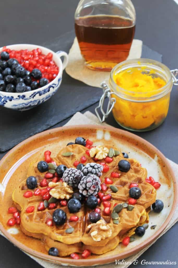 Whole wheat pumpkin waffles, vegan and healthy