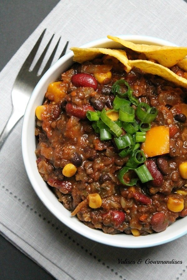 3-bean chili - vegan and budget-friendly