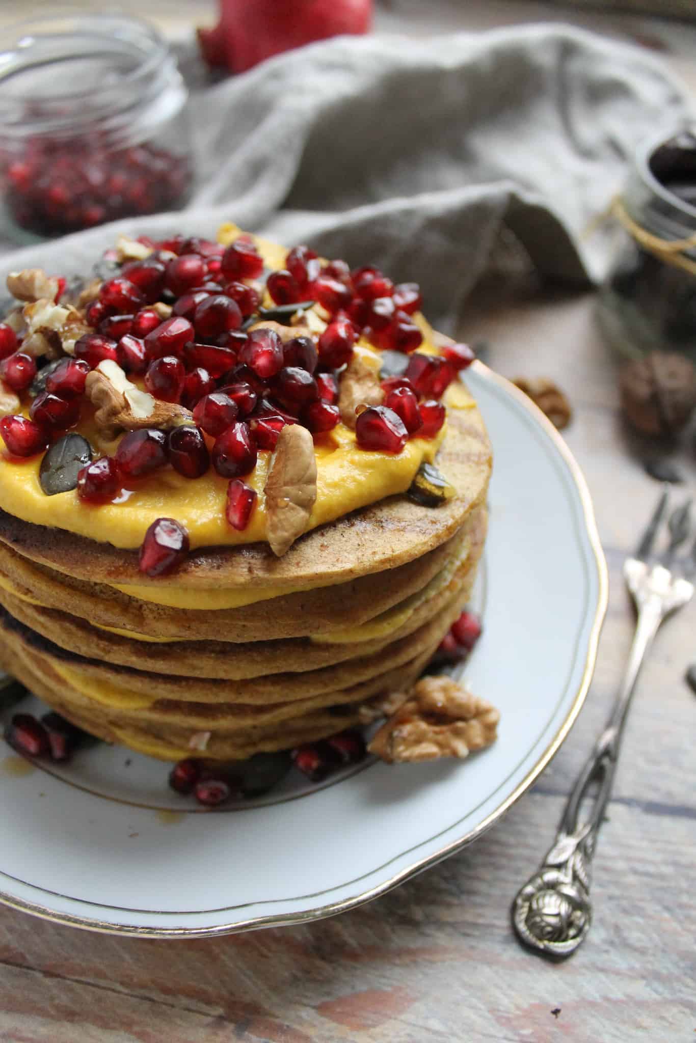 Vegan spelt pumpkin pancakes - Valises & Gourmandises