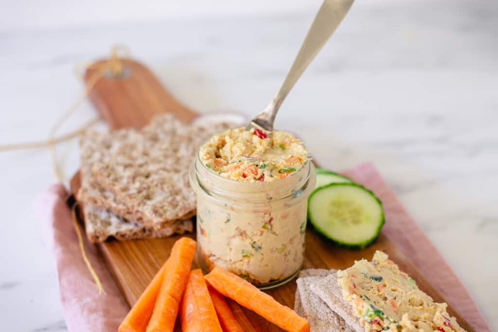 Vegan smoked tofu spread - Perfect for lunches!