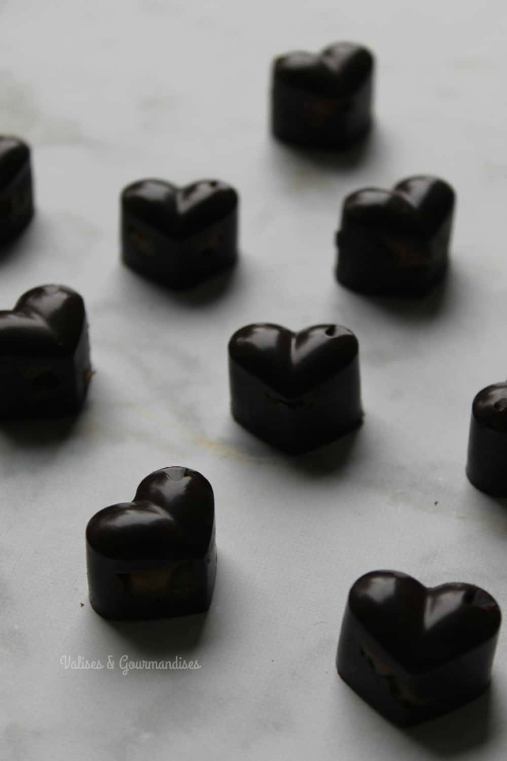 raw vegan chocolate pralines with date caramel