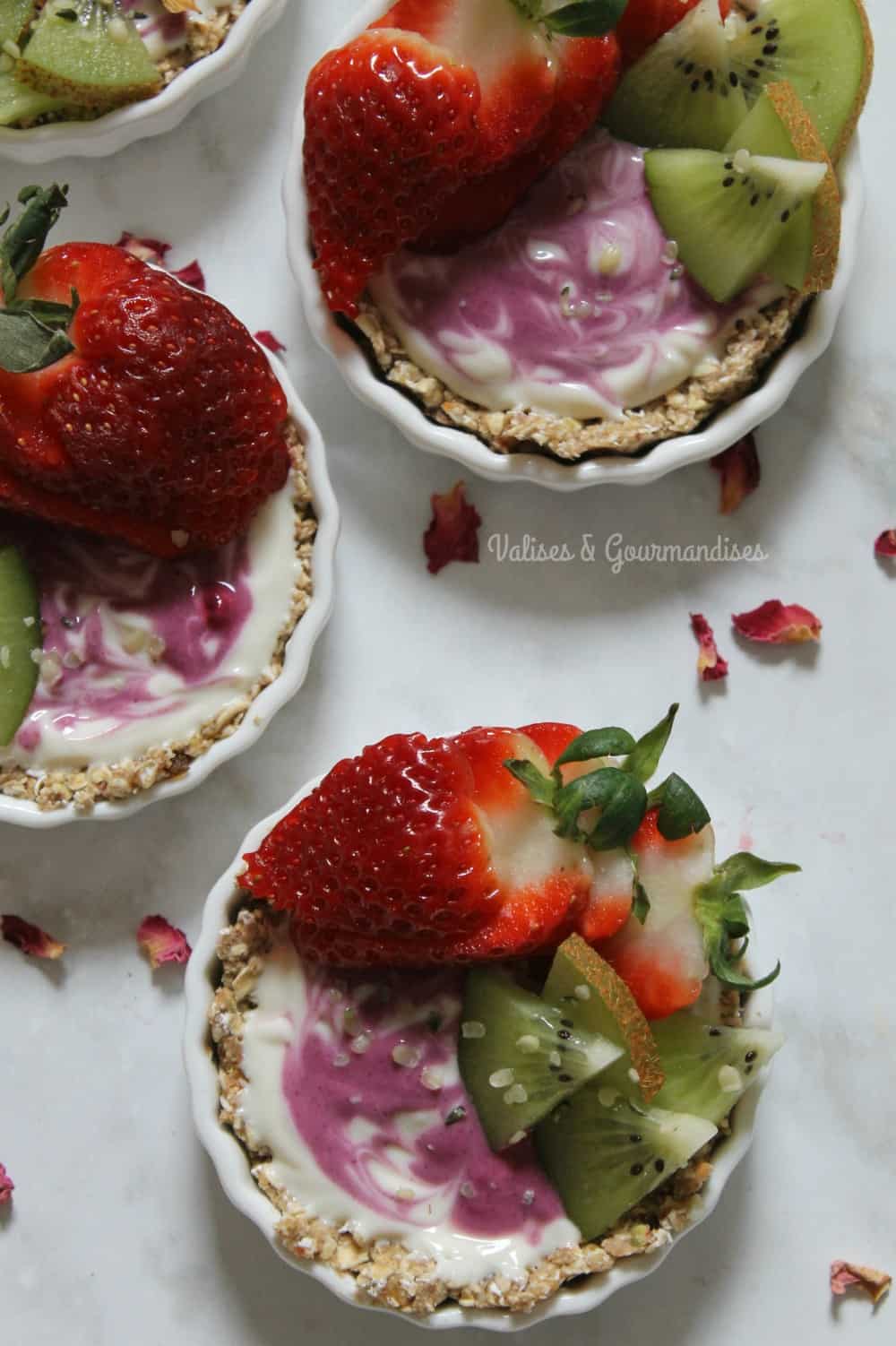 Tartelettes déjeuner végétaliennes, crues, sans gluten et sans noix