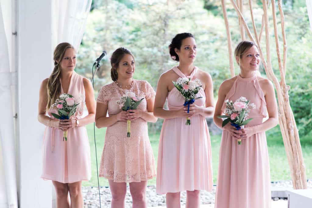 Robes et bouquets de demoiselles d'honneur rose pâle, Mon mariage végane