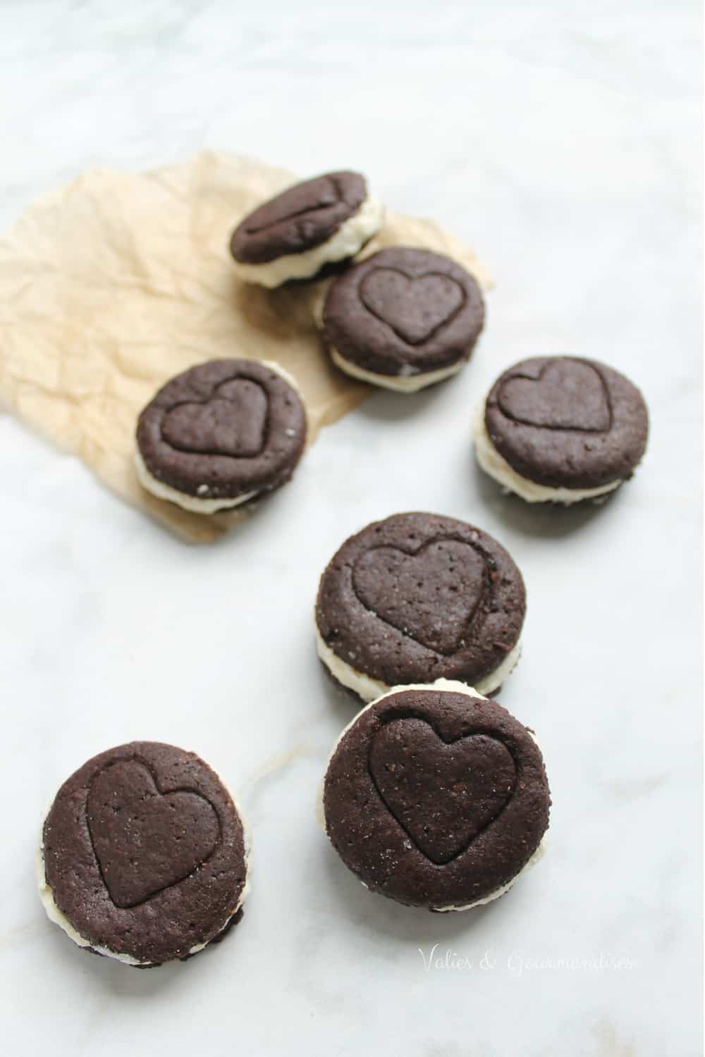 Delicious homemade vegan oreos, Valises & Gourmandises