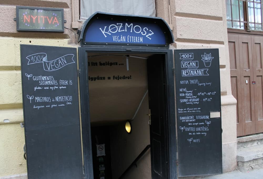 Kozmosz, vegan restaurant in Budapest