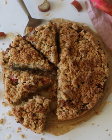 vegan rhubarb cake with streusel seen from above